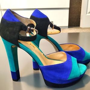 Suede Gianni Bini Pumps